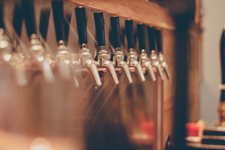 Как Оренбург больше года живет с запретом на продажу разливного пива