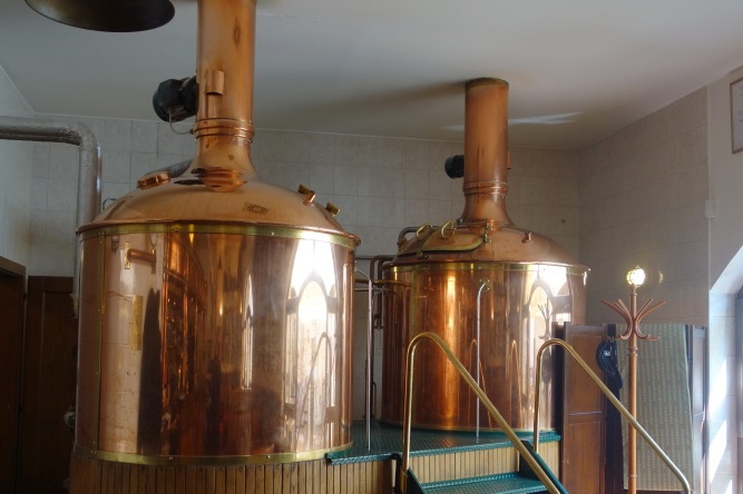 Пивоварня производительностью 50 тыс. декалитров в год и ресторан продаются за 2,3 млн евро.