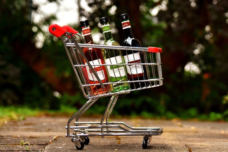 Перед Новым годом продажа алкоголя выросла на треть