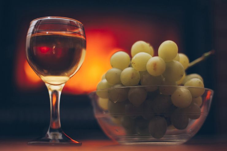 Крымские и Севастопольские виноделы просят защиты от подделок