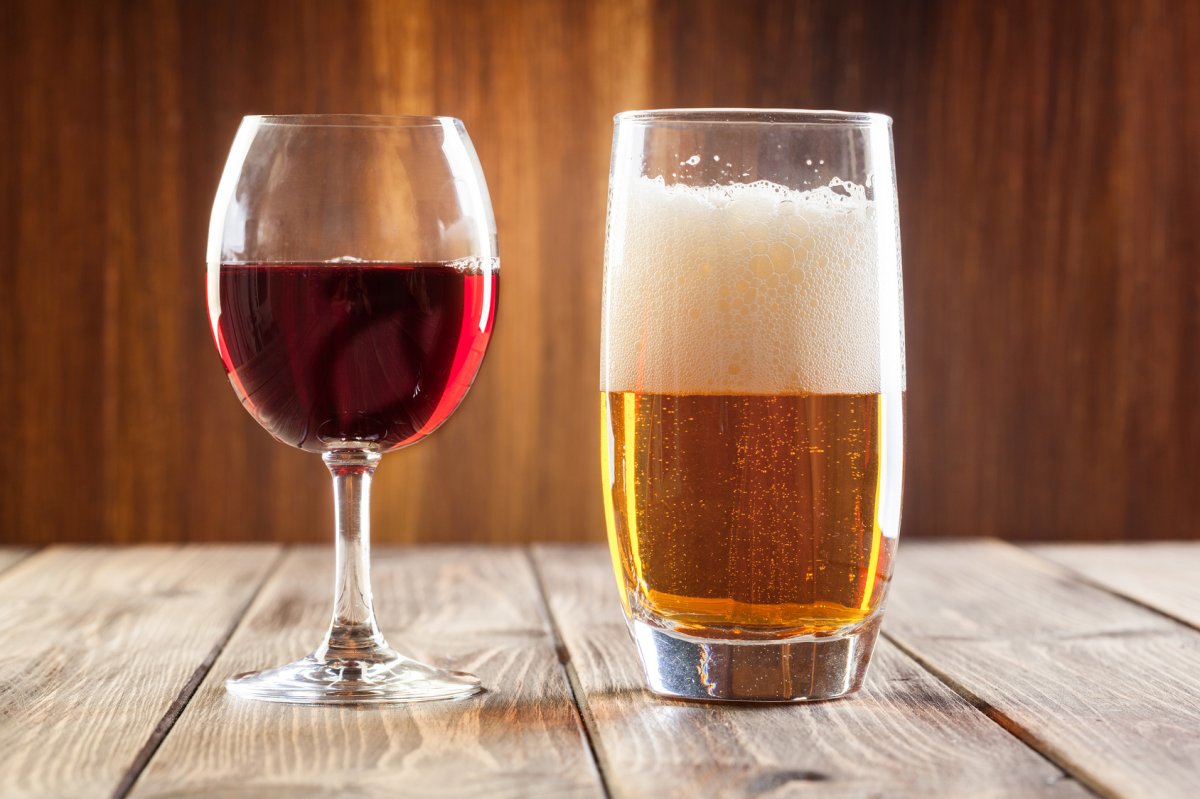 Что полезней для здоровья: пиво или вино?